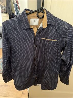 Craft & Flow Navy Patterned Button-Up Shirt with Tan Accents